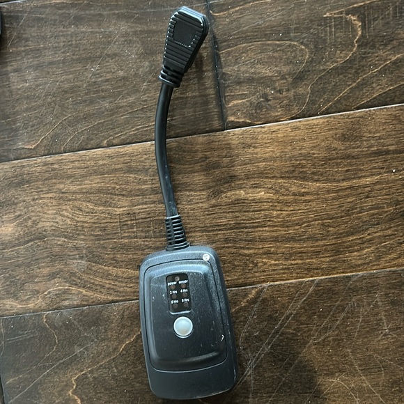 Black Outlet Timer - Picture 1 of 4